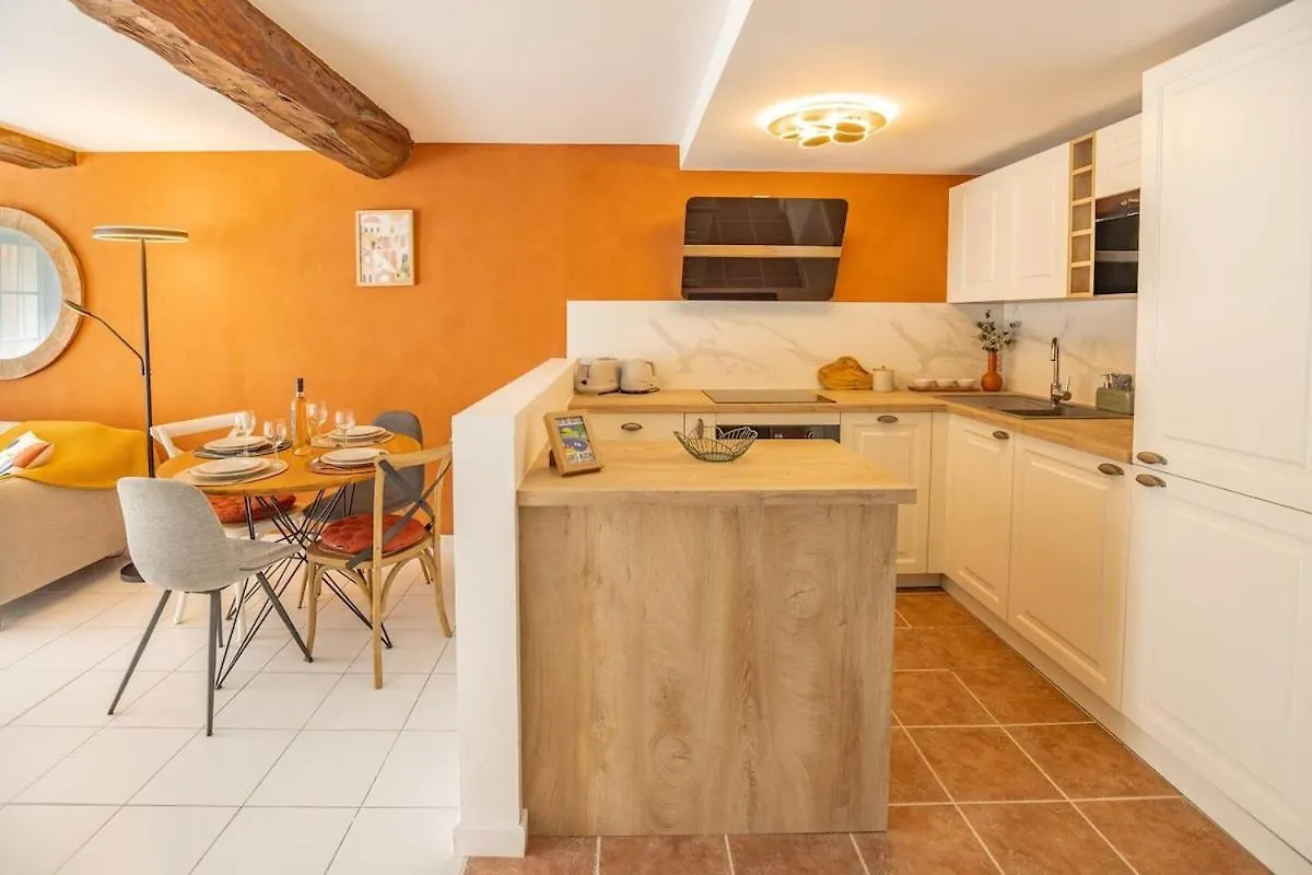 City Center Apartment Air-Conditioned Parking Sainte-Maxime 0*,