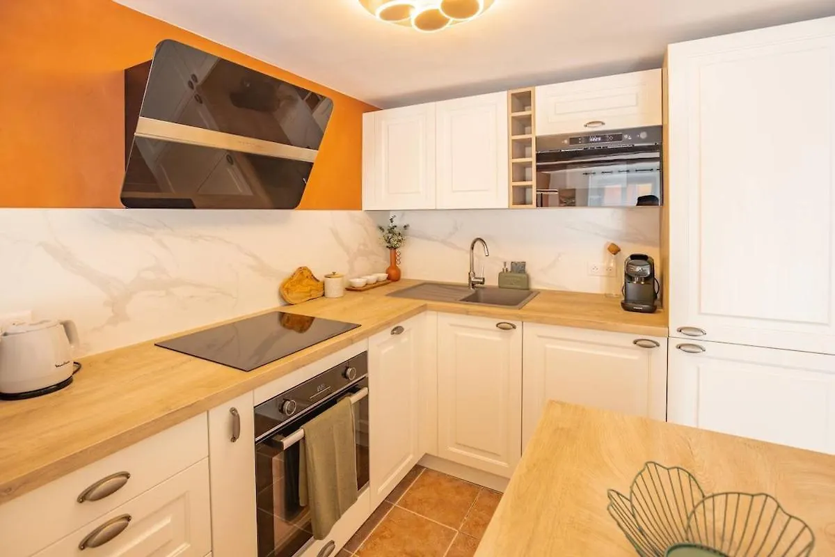 City Center Apartment Air-Conditioned Parking Sainte-Maxime France
